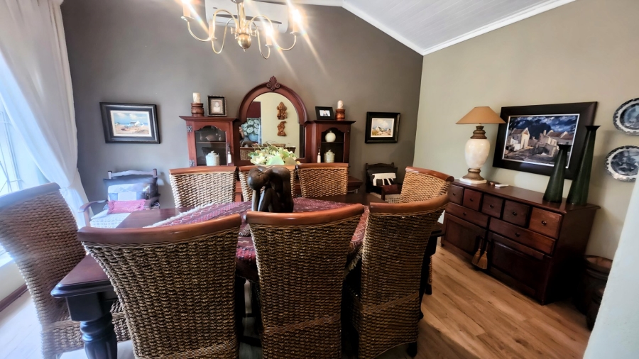 5 Bedroom Property for Sale in Doringkruin North West